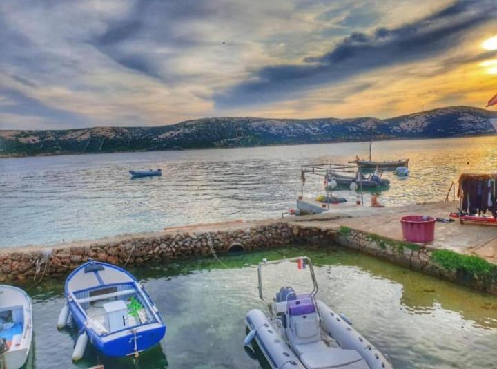 Apartmanibeta Stara Novalja Bagian luar foto